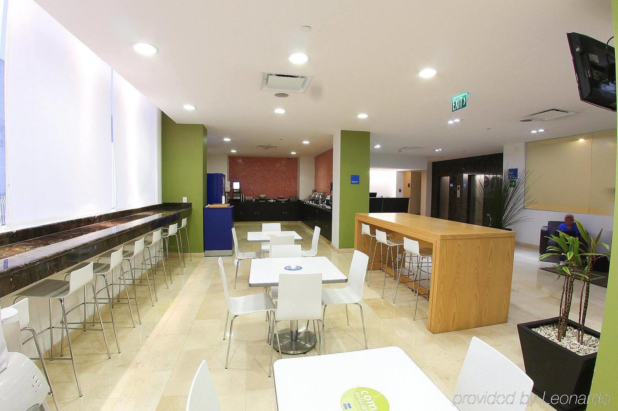 One Culiacan Forum Restaurant foto